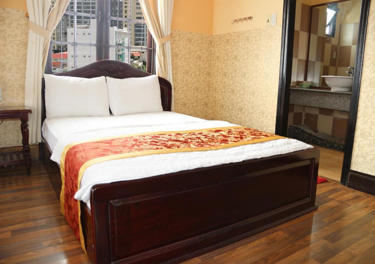 Ponys Hotel Nha Trang Exteriér fotografie