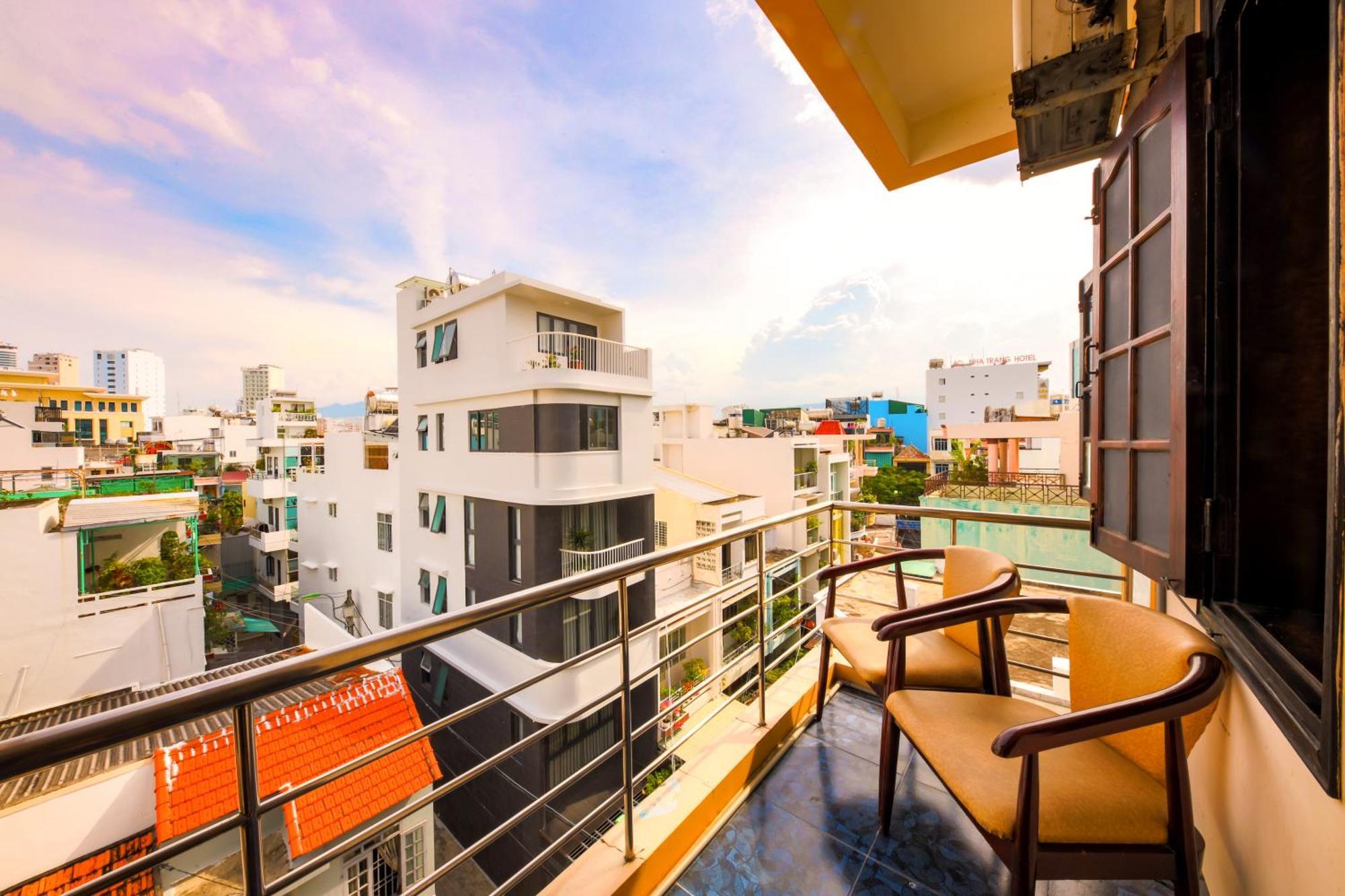 Ponys Hotel Nha Trang Exteriér fotografie